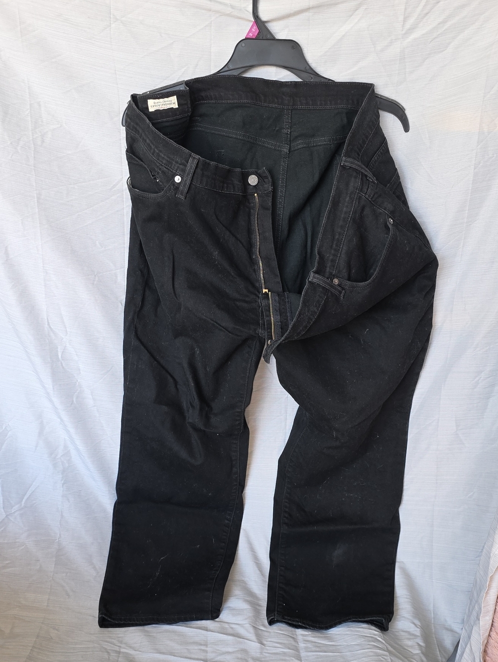 Levi's PREMIUM Men's Straight Black Jeans - Classic Straight Fit